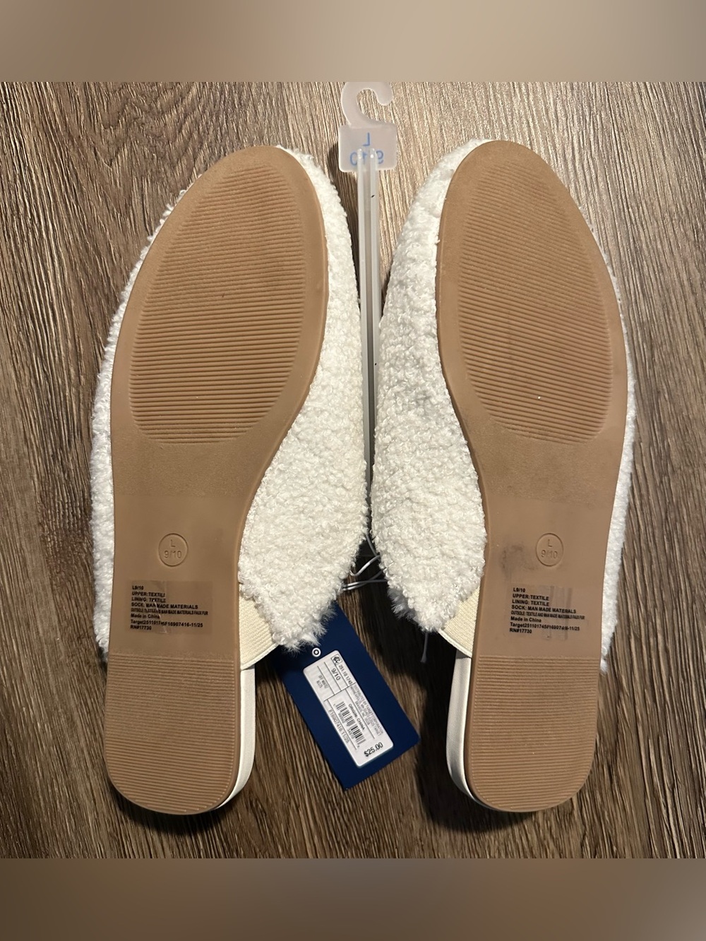 Roller Rabbit x Target Shoes - Picture 2 of 4